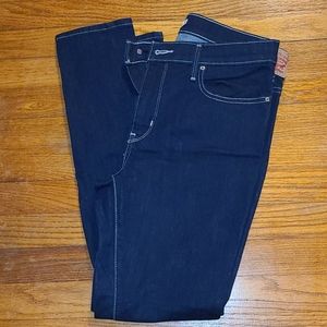 Levi Dark Wash Slimming Skinny Jeans